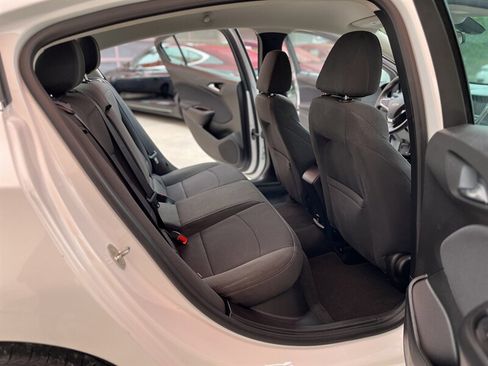 Used 2017 Chevrolet Cruze LT w/ Convenience Package image 30