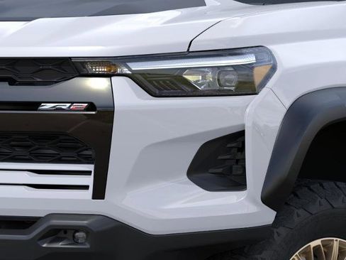 New 2026 Chevrolet Colorado ZR2 w/ Technology Package AWD/4WD image 34