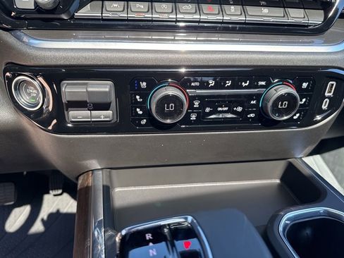 New 2025 Chevrolet Silverado 1500 High Country image 29