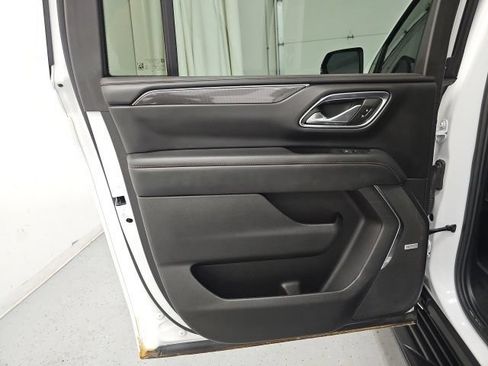 Used 2023 Chevrolet Suburban RST w/ Luxury Package AWD/4WD image 28