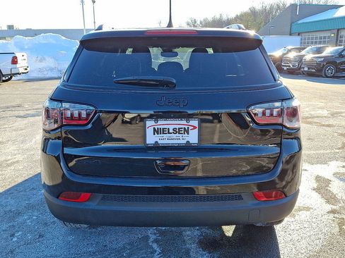 Used 2023 Jeep Compass Altitude image 23