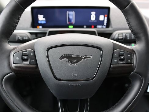 Used 2022 Ford Mustang Mach-E Premium image 35