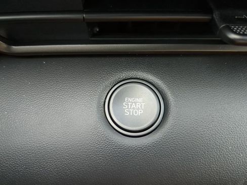 New 2025 Hyundai Elantra Sport image 11