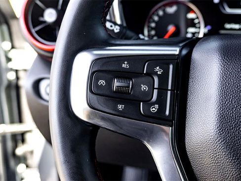 Used 2025 Chevrolet Blazer RS image 16