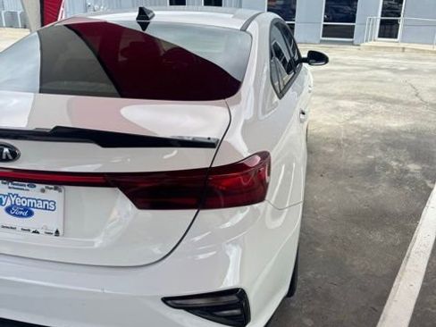 Used 2020 Kia Forte LXS FWD image 6