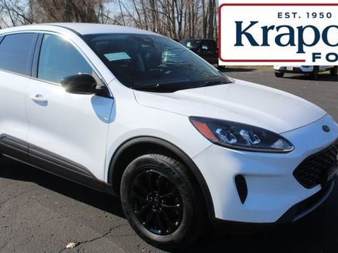 Used 2022 Ford Escape SE AWD/4WD image 1