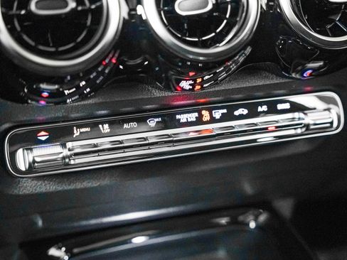 New 2026 Mercedes-Benz GLB 250 250 image 20