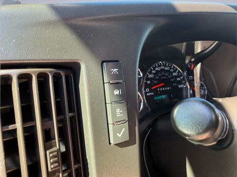 Used 2019 Chevrolet Express 2500 LS RWD image 19