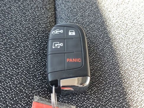 Used 2024 RAM ProMaster 2500 image 32