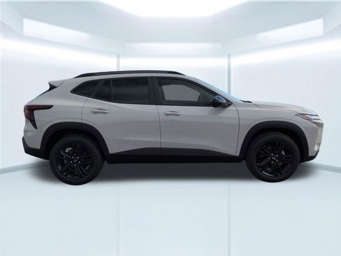 New 2026 Chevrolet Trax ACTIV w/ Driver Confidence Package FWD image 7