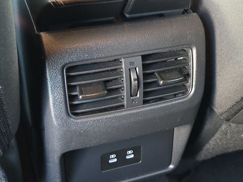 Used 2025 Nissan Rogue SV AWD/4WD image 14