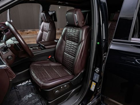 Used 2023 Cadillac Escalade Sport Platinum image 26