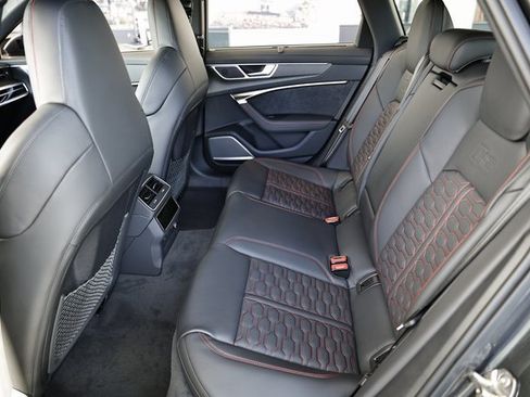 New 2025 Audi RS 6 performance image 27