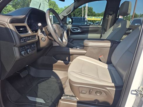 Used 2021 Chevrolet Tahoe Z71 w/ Z71 Signature Package AWD/4WD image 21