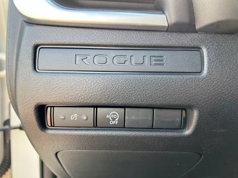 Used 2024 Nissan Rogue S AWD/4WD image 24