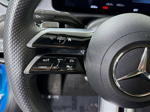 Used 2025 Mercedes-Benz CLA 250 4MATIC w/ AMG Night Package image 21