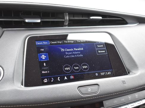 Used 2019 Cadillac XT4 Premium Luxury image 11