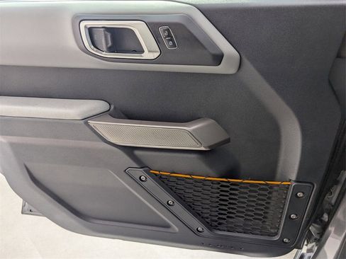 Used 2023 Ford Bronco Badlands image 29