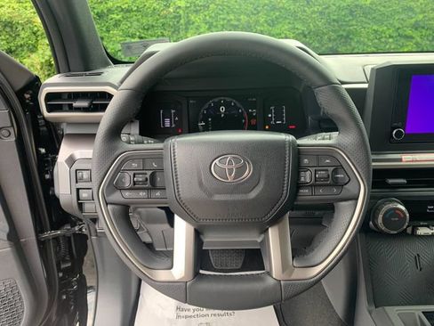 Used 2026 Toyota 4Runner SR5 AWD/4WD image 27