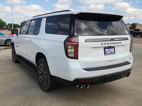 Used 2022 Chevrolet Suburban Z71 w/ Z71 Off-Road Package AWD/4WD image 2