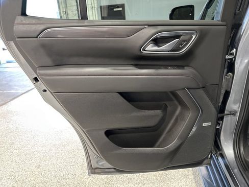 Used 2022 Chevrolet Tahoe RST AWD/4WD image 13