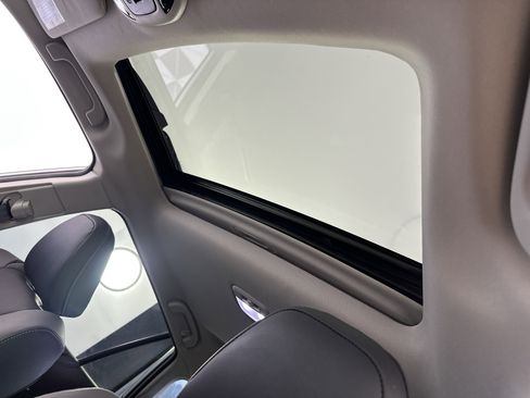 Used 2025 Subaru Outback Onyx Edition image 18