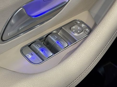 Used 2021 Mercedes-Benz GLE 350 image 19