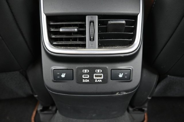 Used 2024 Subaru Outback Touring AWD/4WD image 17