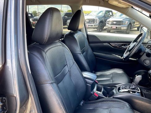 Used 2019 Nissan Rogue SL image 30