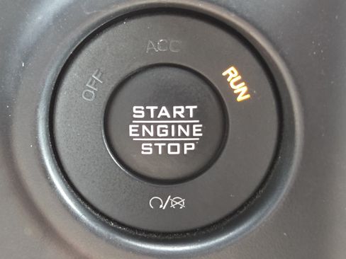Used 2022 Jeep Wrangler Unlimited Rubicon AWD/4WD image 34