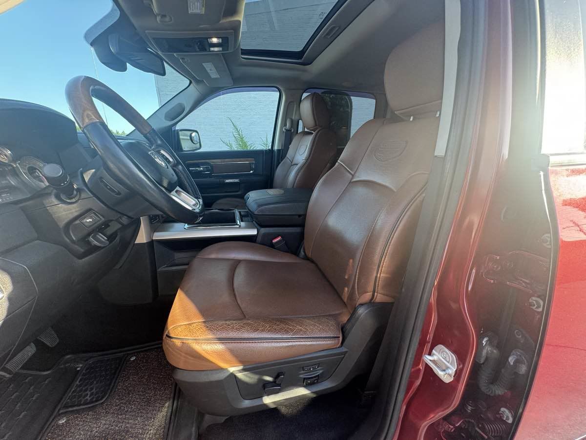 Used 2015 RAM 1500 Laramie Longhorn w/ Convenience Group AWD/4WD image 7