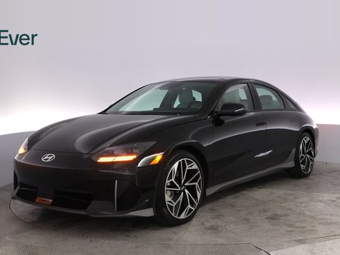 Used 2024 Hyundai Ioniq 6 Limited RWD image 2