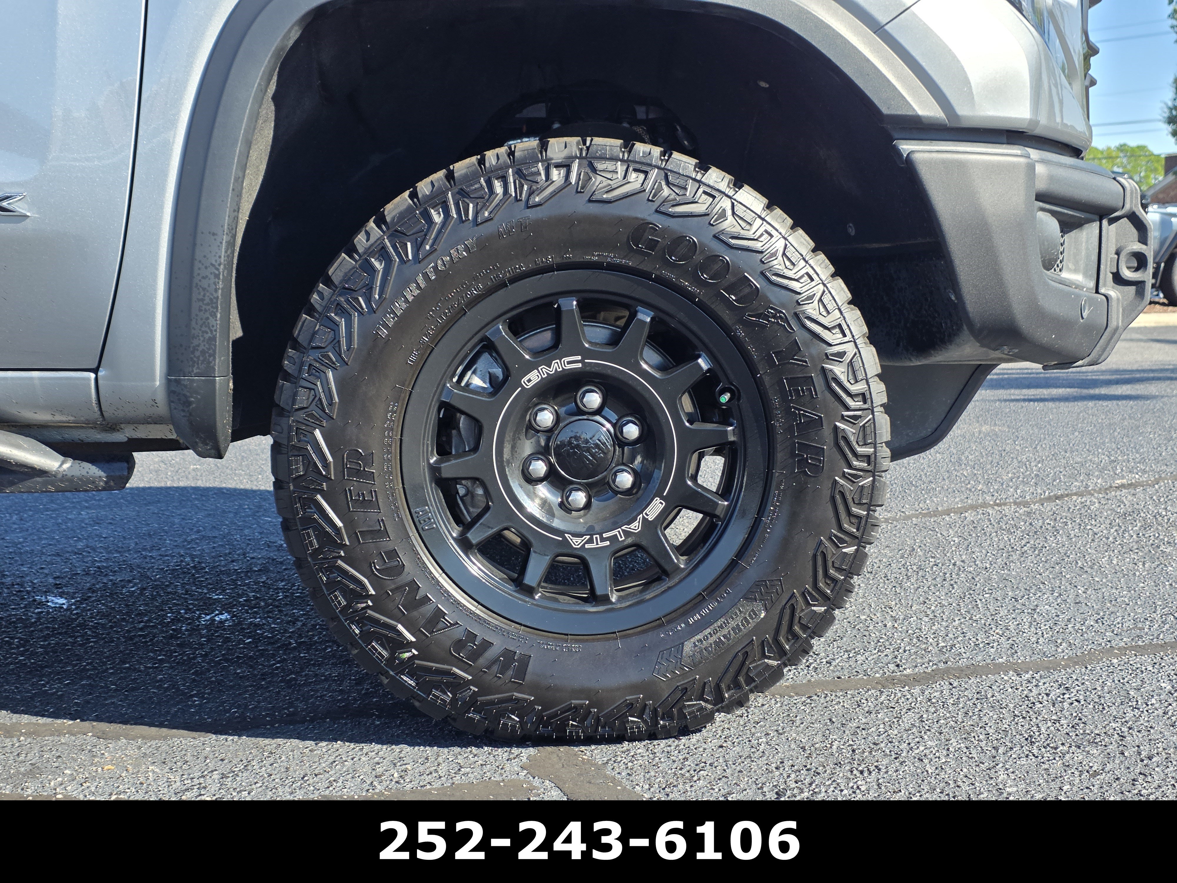 Used 2025 GMC Sierra 1500 AT4X w/ AT4X AEV Edition AWD/4WD image 45