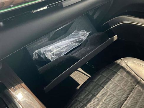 Certified 2023 Cadillac Escalade ESV Sport Platinum w/ LPO, ONYX Package image 34