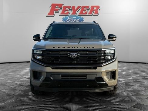 New 2026 Ford Expedition Platinum w/ Stealth Appearance Package AWD/4WD image 2