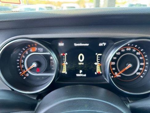 Used 2023 Jeep Wrangler Unlimited Sport AWD/4WD image 23