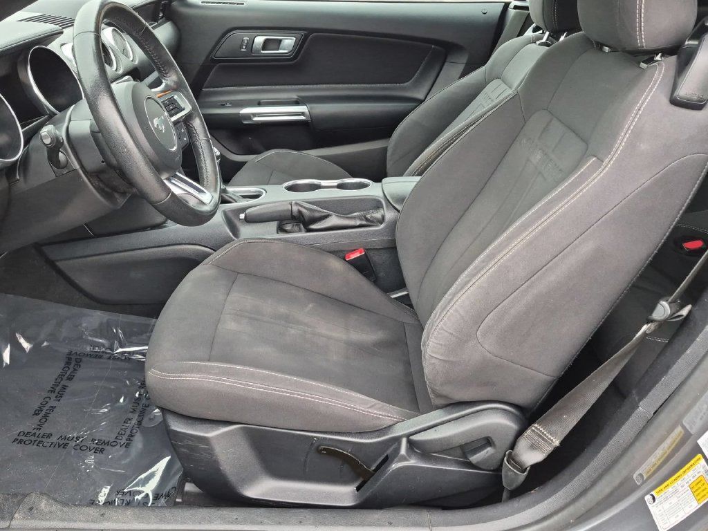 Used 2022 Ford Mustang Convertible RWD image 15