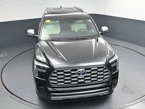 Certified 2024 Toyota Sequoia Capstone image 33