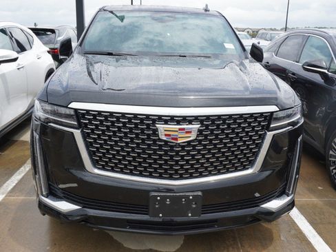 Used 2024 Cadillac Escalade Premium Luxury w/ Performance Package AWD/4WD image 2