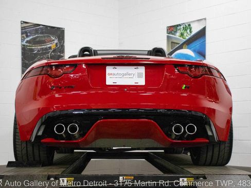 Used 2020 Jaguar F-TYPE R image 21