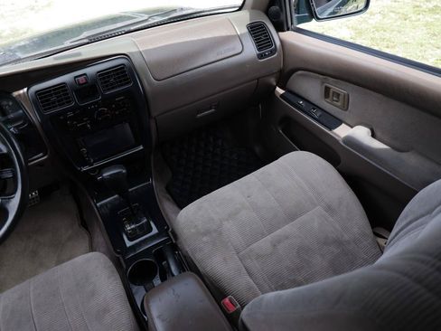 Used 2000 Toyota 4Runner SR5 w/ Upgrade Value Pkg 2 RWD image 22