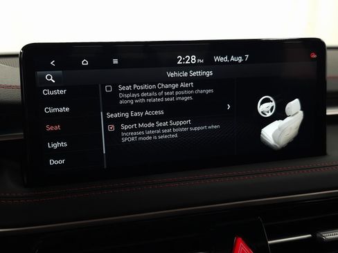 New 2025 Genesis G70 3.3T Advanced image 18