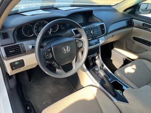 Used 2013 Honda Accord LX image 10