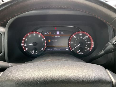 Used 2021 Nissan Titan PRO-4X w/ Pro-4x Convenience Package AWD/4WD image 17