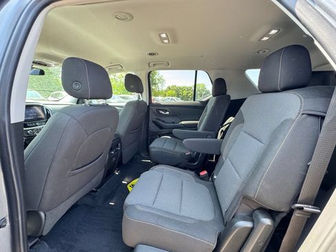 Used 2021 Chevrolet Traverse LT AWD/4WD image 36