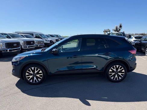 Used 2020 Ford Escape SE Sport image 37