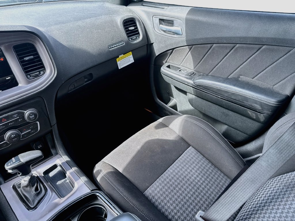 Used 2023 Dodge Charger R/T w/ Blacktop Package RWD image 22