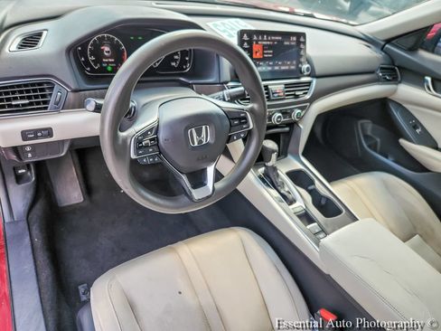 Used 2018 Honda Accord EX image 8