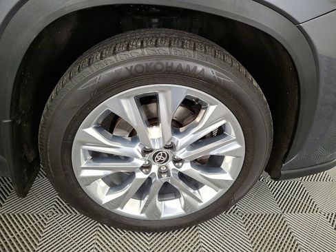 Certified 2020 Toyota Highlander Limited image 27