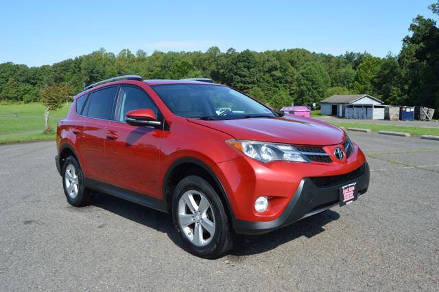 Used 2014 Toyota RAV4 XLE AWD/4WD image 3